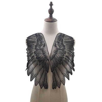 China 2019 New Fashionable Pair Wing Design front neck trim lace applique mirror workable for ladies top dress for sale