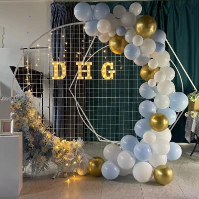 China Durable Customized Latest Creative Metallic Round Stand Wedding Backdrop With Balloons Decoration for sale