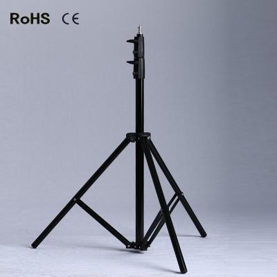 China Professional Lightweight Tripod Stand 240cm Aluminum Lightweight Heavy Duty Spring Cushioned For Studio Lighting for sale