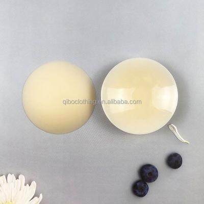 China Hot Women Selling Reusable Silicone Ultra Thin Waterproof Bra Matte Nipple Cover for sale