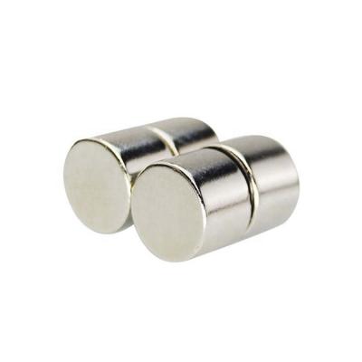 China Industrial Magnet Super Strong Rare Earth Round Disc Neodymium Magnet for sale