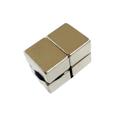 China Super Powerful Neodymium Magnet Block Industrial Magnet 25 Mm Length for sale