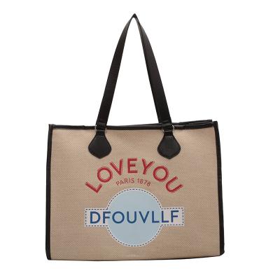 China Fashion Fashion Customized Recyclable Canvas Cotton Sling Tote Bag Large Blank Minamilist Canvas Shoulder Tote Bag With Letter for sale