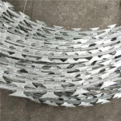 China Durable Iron Wire Security Hot Dip Galvanized Anti Climb Blade Barbed Wire Double Twisted Barbed Wire High Strength for sale