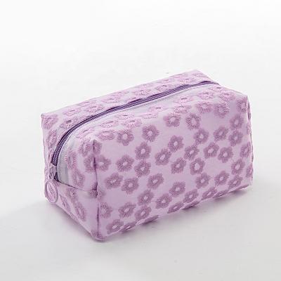 China Fashion Byleading Style Eco-friendly Zipper Closure Custom Embroidery Lady Girl Toiletry Makeup Bags For Cosmetic for sale