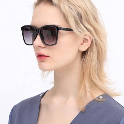 China Fashion Sunglasses 2019 Hot Selling Style Fashion Personality Models Sunglasses European Big Frame Unisex Sunglasses for sale