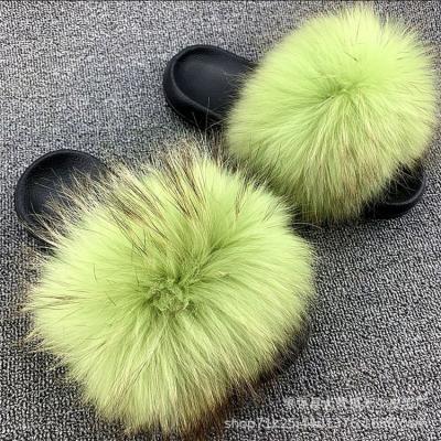 China 2022 Light Weight Fur Slippers Color Fox Fur Sandals Female Hot-selling Female Beach Shoes Clog Uniterm Plus Size Slide for sale