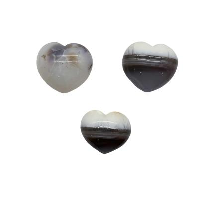 China Custom Mineral Two Tone Handwork Gemstone Europe Lace Agate Lace Agate Natural Heart Shape Stone for Decor for sale