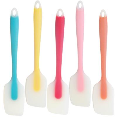 China Sustainable Candy Color Cake Spatula Silicone Baking Tool High Temperature Resistance for sale