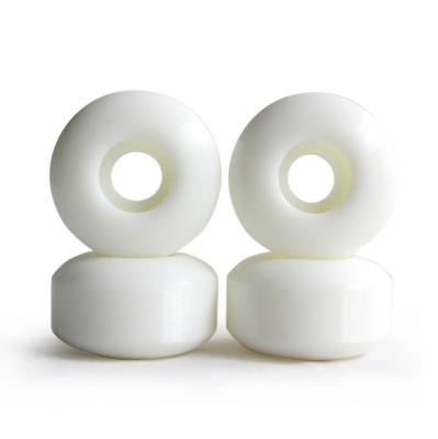 China 4 Pcs Set White 52x32mm Street Skateboard Wheels Polyurethane 100A Hardness for sale