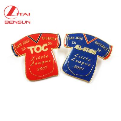 China Custom Soft Enamel 3D Metal Lapel Pin for sale