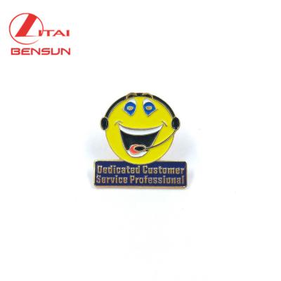 China Hot sale personalized soft enamel nickel free and factory price metal badge for sale