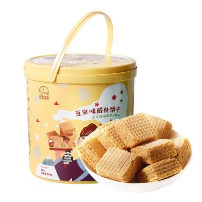 China Hot Sale 300g Low-sodium Chocolate Wafer Biscuits Snack Biscuit Long Shelf Life Cookies And Biscuit for sale