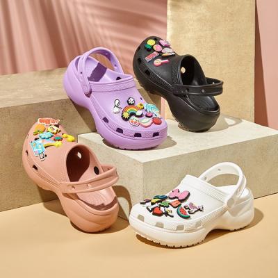 China Wholesale Breathable Deodorization Hollow Hole Shoes Eva Home Sandals Outdoor Leisure Beach Shoes Garden Shoes for sale