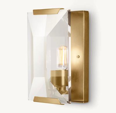 China Lámpara de pared de dormitorio de cristal de latón de corte de diamante Harlow Crystal Sconce en venta