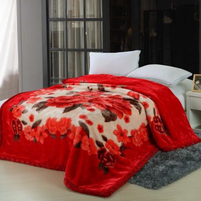 China Disposable thick printing 100%polyest raschel blanket for sale