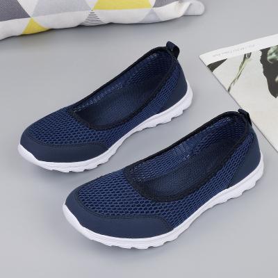 China Summer Breathable Sneakers Knitted Mesh Ladies Walking Sport Shoes Outdoor Casual Flat Shoes Breathable Hollow For Women for sale