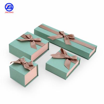 China Custom Biodegradable Eco-Friendly Reused Luxury Jewelry Box Ring Earring Brooches Jewelry Sets 2022 Valentines Day Handmade for sale