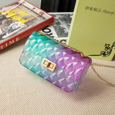 China 2021 Beautiful PVC Fashion Durable Women's Summer Soft Purses Trendy Soft Female Cross - Clear Bulk Body Jelly Purse Handbag for sale