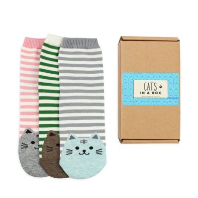 China Socks Airplane Kraft Paper Underwear Glass Packaging Paper Box Recyclable Express Corrugated Box for sale