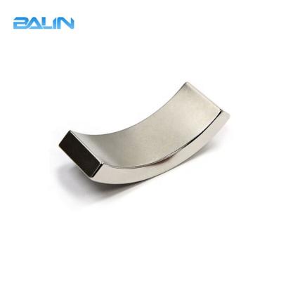 China Super Industrial Magnet Neodymium Segment Arc Magnet Ni Coating for sale