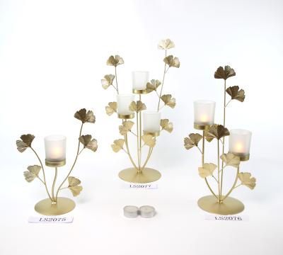 China Luxury Gold Tealight Candle Holder Metal Cander Holder Flower Shape Ginkgo Glass Leaf for sale