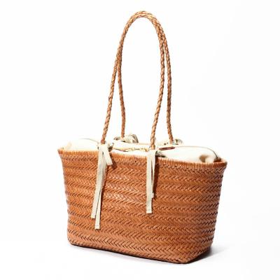 China Genuine Leather Shoulder Bag Features Wonderfully Woven Leather Shoulder Bag Large Tote Bag For Girls Woven Leather for sale