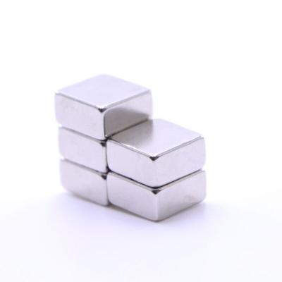 China Industrial Magnet Free sample wholesale direct sales small square strong magnet n35-n52 for sale