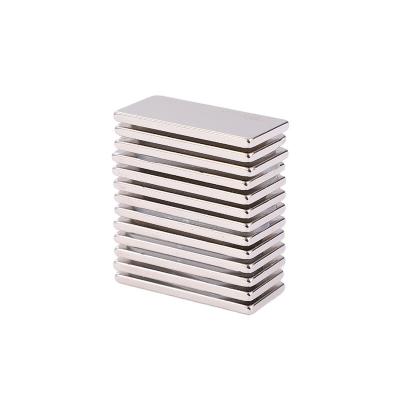 China Industrial Magnet Made in China N52 square magnet  rare earth strong magnetic neodymium iron boron for sale