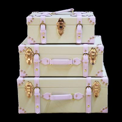 China Sustainable Handmade Vintage Storage Decorative Wooden Suitcase for sale