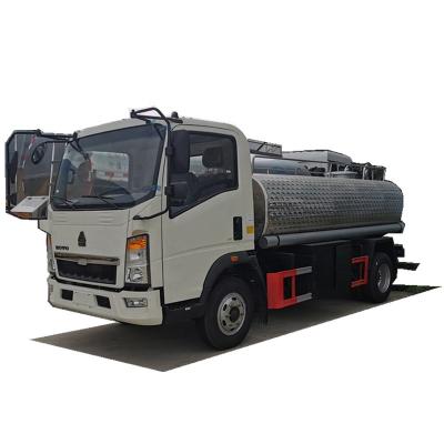 China Hotels Howo Water Tank Truck 5000liters/water Trucks For Drinking Water for sale