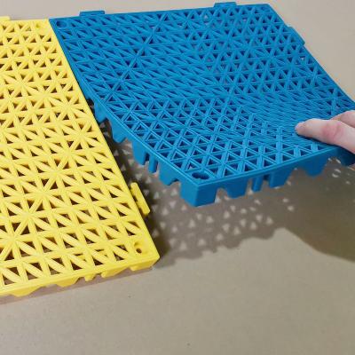 China Automatic Operation Impact Non-slip PVC Swimming Pool Flooring Disjointed Soft Plastic Bath Mat, Toilet Soft Flooring Tiles, Vinyl Flooring for sale