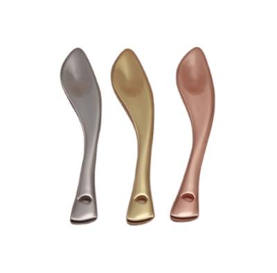 China Beauty Makeup Spoon Metal Logo Gold Cosmetic Spatula Custom Facial Cream Scoop Eye Mask Zinc Alloy for sale