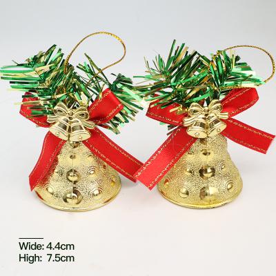 China 2021 Hot Selling Christmas Door Hanging Decorations Pinecone Cotton Rattan Wreath Decoration Christmas Wreath Cake Decorating 2021 for sale