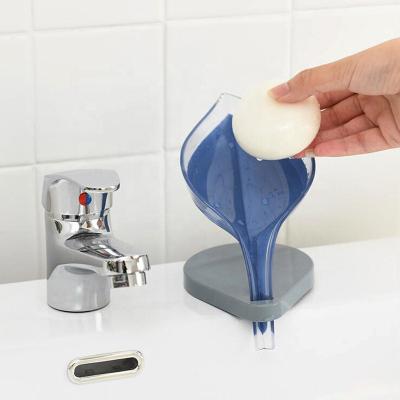 China Viable Drop Shipping Plastic Sheet Soap Holder Bathroom Drain Suction Cup Soap Dish Box for sale