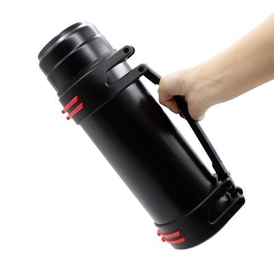 China 304 PORTABLE Outdoor Thermal Insulation Mug Home Mug Jug 2 Liter Vacuum Travel Jug Portable Hot Water Jug for sale