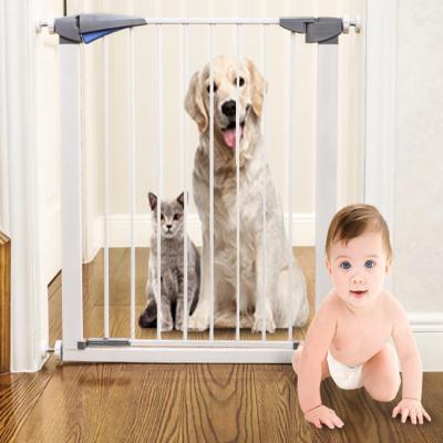 China Indowoods Sustainable Staircase Toddler Dog Safety Gate Barricade for sale