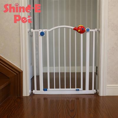 China Sustainable Fashionable Professional Baby Pet Safety Eco - Friendly Door for sale