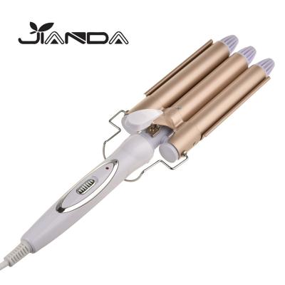 China Good Quality ABS/Aluminum 3 Barrels Aluminum Wavy Portable Electric Hair Curler for sale