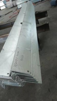 China Saldado de acero galvanizado de ángulo laminado en caliente en venta