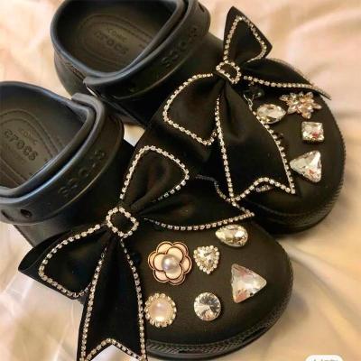 China Designer Shoes Charms Vintage Clog Charms For Crocs DIY Luxury Clogs Charms Brand Fashion Shoes Buckles Elegant Princess Shoe Decorations for sale