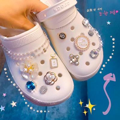 China Clog Charms Luxury Croc Charms Shoe Decorations DIY Clogs Women Shoe Package Size Quality Fashion Rhinestone Croc Decoration Designer for sale