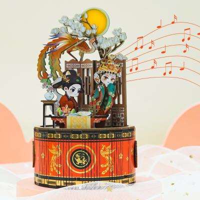 China Holiday Paper Tree Custom Hand Crank Music Box Premium Quality Wind Up Wooden Music Box for sale