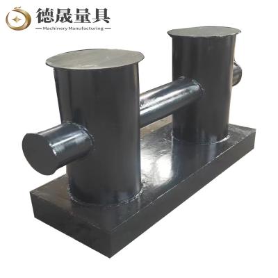 China Boat Mooring Customizes Mooring Bollard Boat Accessories Betrayal Bollard Boat Steel Boat Mooring Bollard for sale