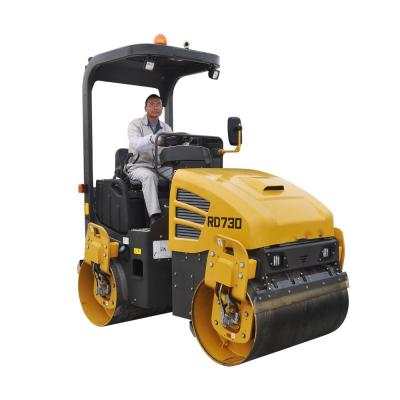 China New Hotels RC730 Mini Hydraulic Vibratory 3t Road Roller Asphalt Compactor For Sale for sale