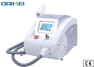 Chine Machine à commutation de Q portative de retrait de tatouage de laser de ND Yag, machine de retrait de colorant à vendre