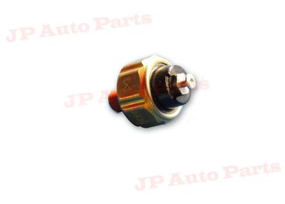 中国 ISUZU NKR のための自動油圧スイッチは OEM 9827202092/9-82720209-2 分けません 販売のため