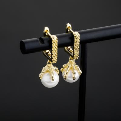 China Anti-allergic women adjust Dragon Claw Pearl earrings hip-hop earring for sensitive ear for sale