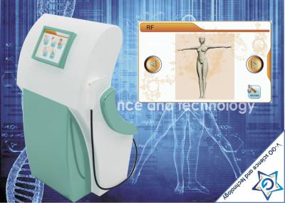 Chine Le corps de liposuccion de cavitation amincissant la machine 2 manipule blanc/vert pour le salon de beauté à vendre