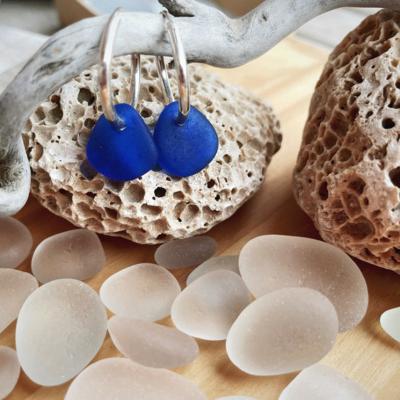 China Romantic Blue Glass Sea Glass Cobalt Circle Earrings Sterling Silver Beach Glass Dangle Earrings Silver for sale